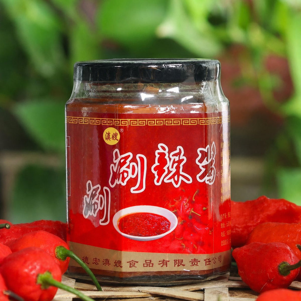 Yunnan Devil Pepper Sauce, Shuanshuan La Sauce, Super Spicy, Mega Spicy, Unbeatable Spicy, Crazy Hot - detail view