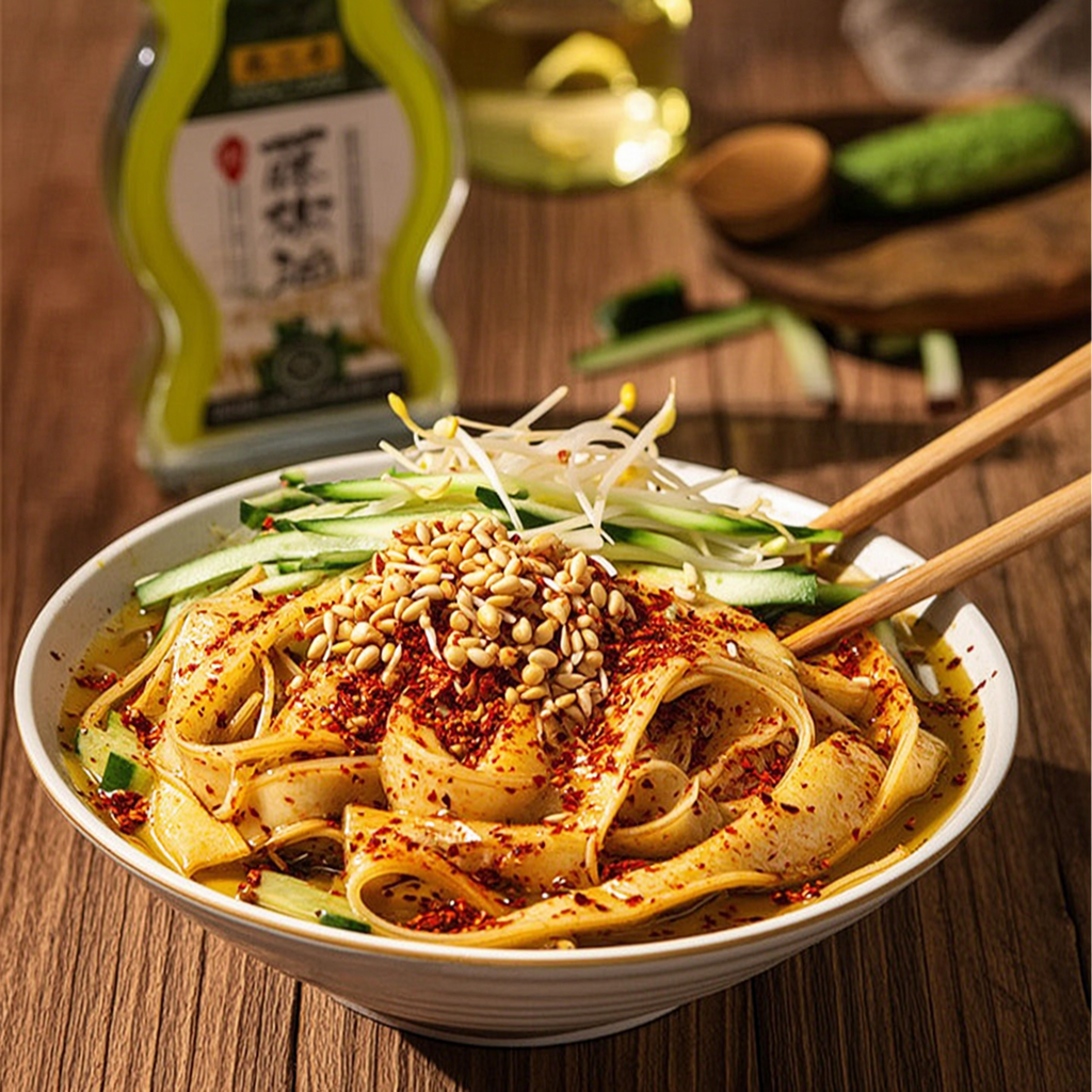 Sichuan Green Pepper Oil 130mL - Authentic Mala Numbing Flavor | 四川藤椒油